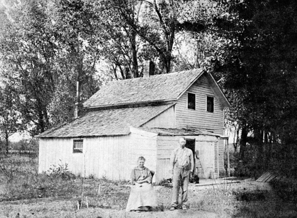R. D. and Mattie in front of their first house on the Sherman County farm