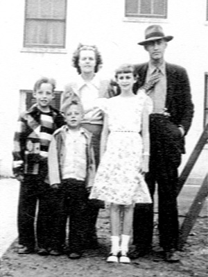 Krist and Beatrice Leistiko and children.