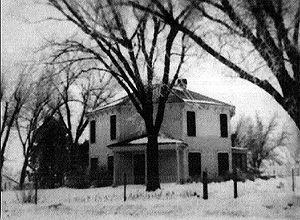 Octagonal house built by William and Dinah Nutter