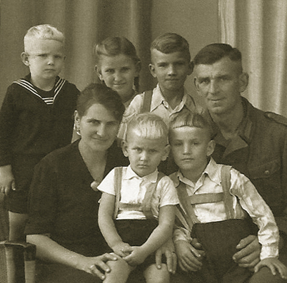 Family of Otto and Charlotte Leistikow