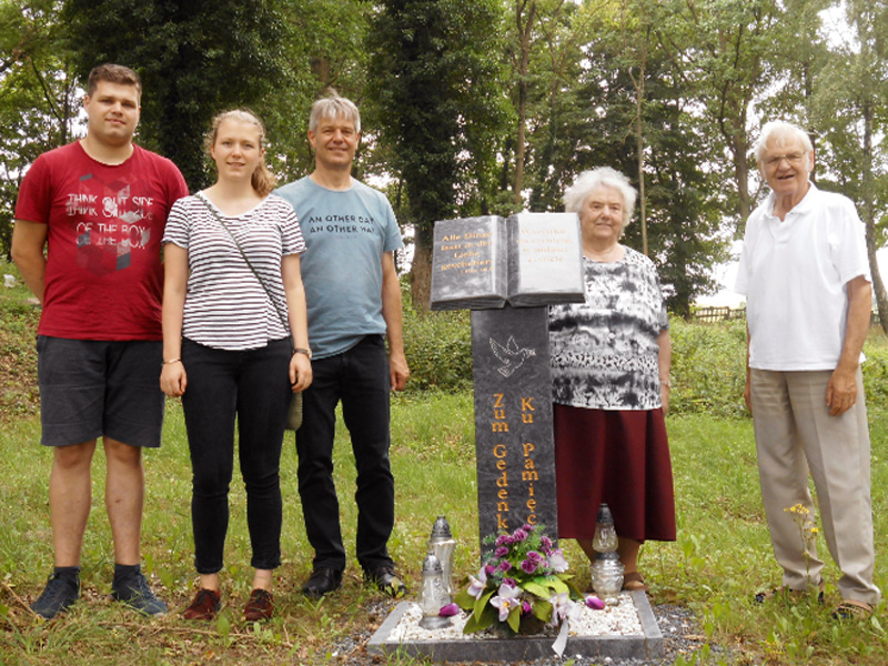 Lars and Katherine Niehaus, Joerg Leistikow, Siegrun & Andreas Leistikow